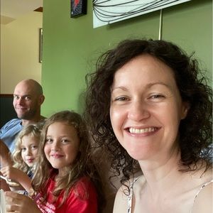 Meet your Posher, Lauren